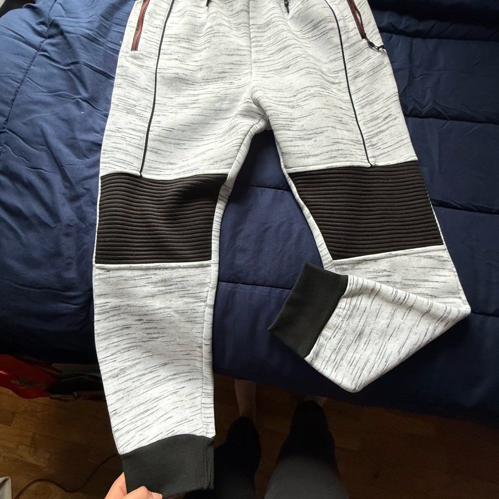Steve’s Jeans Black and White Sweatpants with Jogger Style
